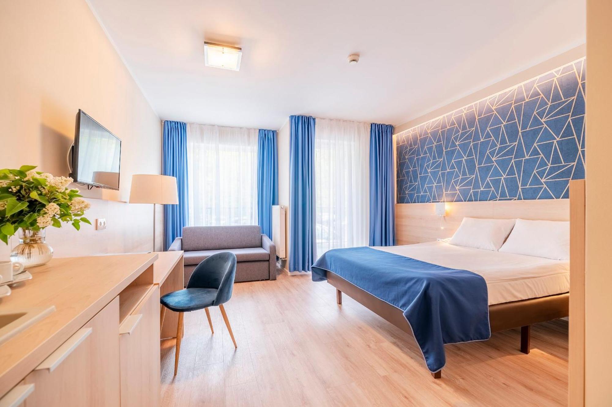 Aparthotel Blue Marine Mielno à Mielno  Extérieur photo