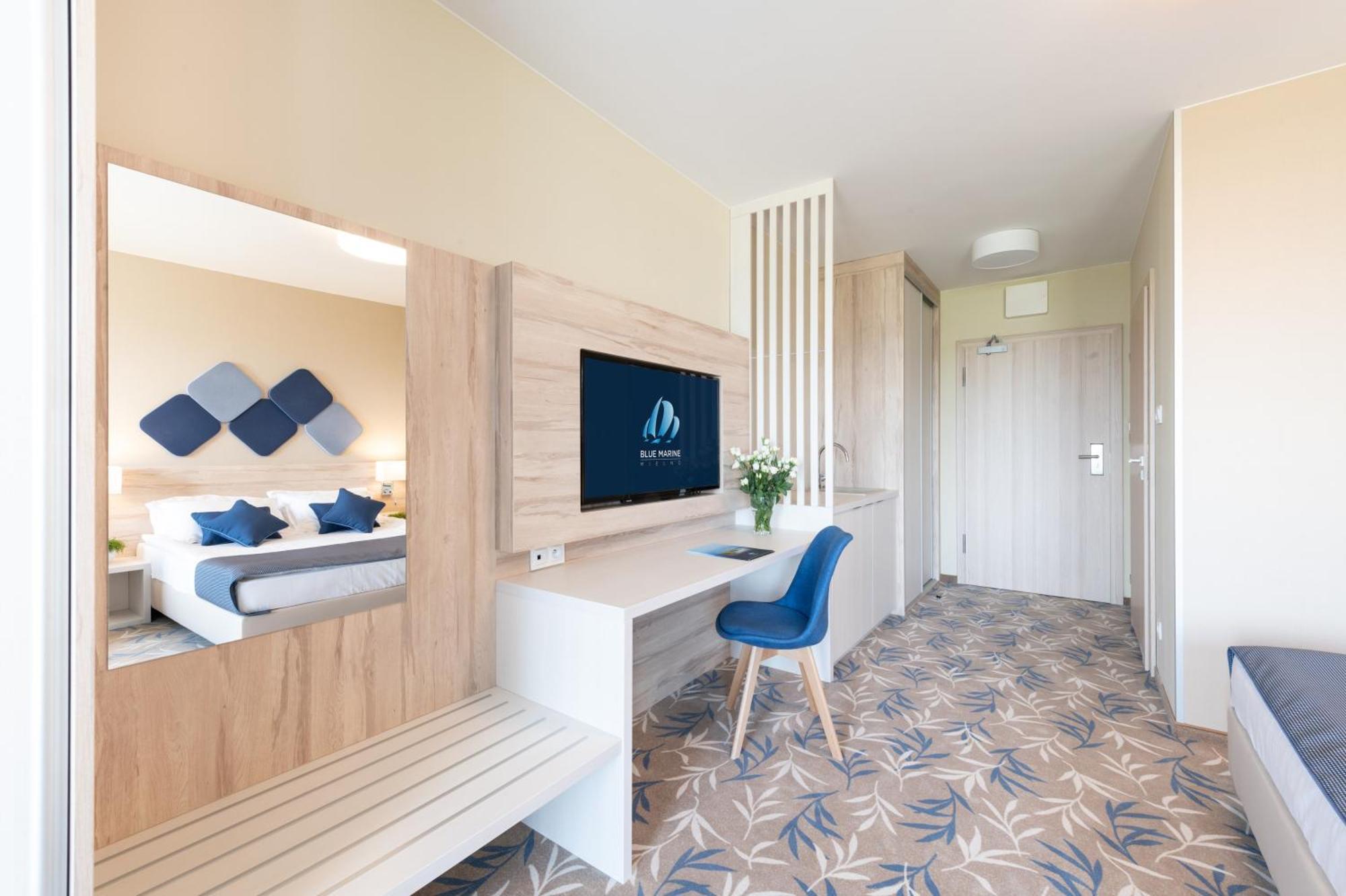 Aparthotel Blue Marine Mielno à Mielno  Extérieur photo