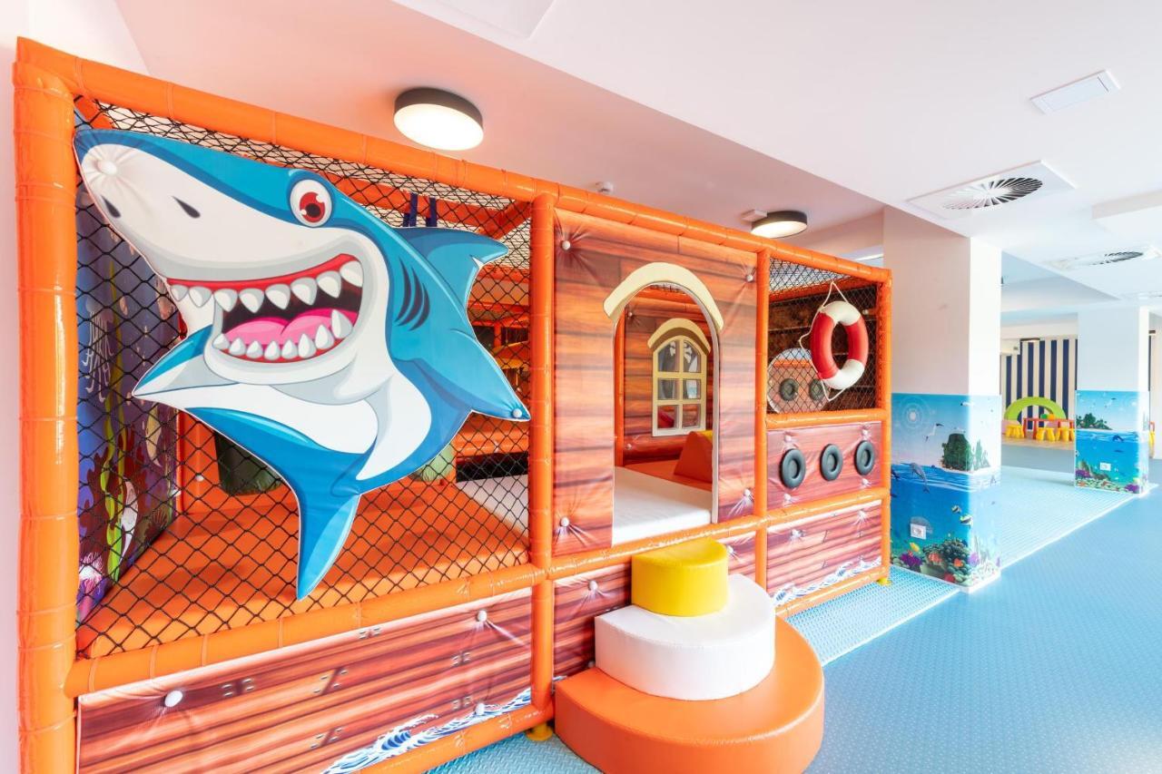 Aparthotel Blue Marine Mielno à Mielno  Extérieur photo