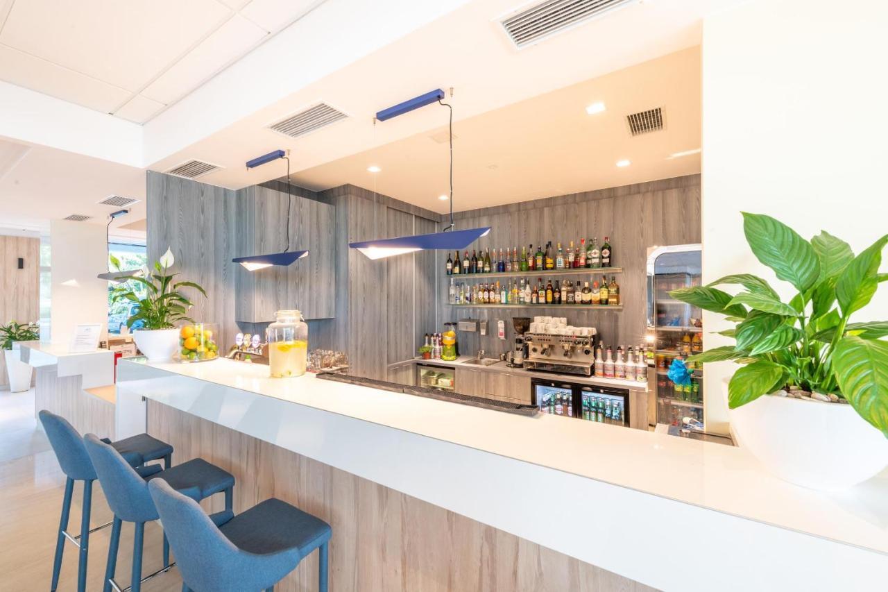 Aparthotel Blue Marine Mielno à Mielno  Extérieur photo